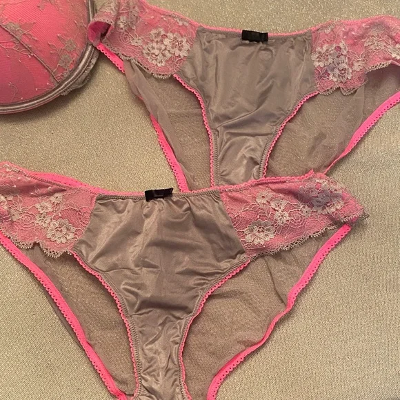 Victoria Secret Pink and Gray Lace Push-Up Convertible Bra Set NW/OT